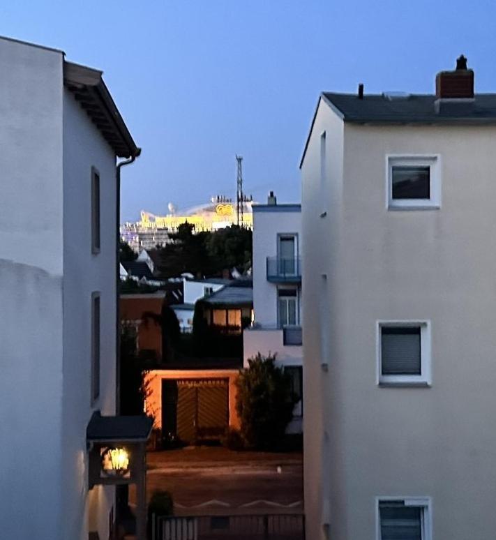 Zur Duene Warnemuende Villa Rostock Eksteriør bilde